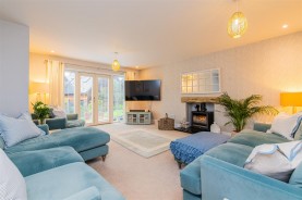 Images for Lake Drive, Weldon