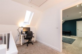 Images for Lake Drive, Weldon