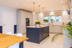 Images for Lake Drive, Weldon