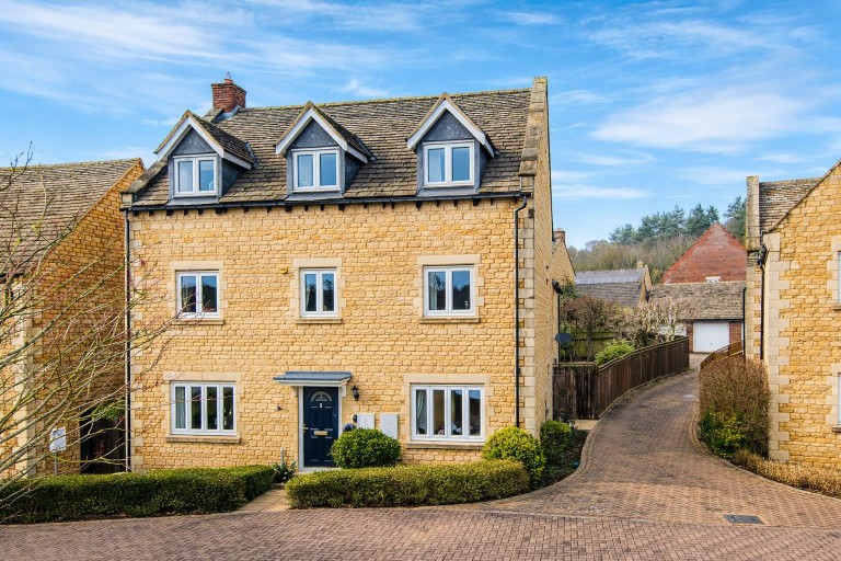 The Paddocks, Stanion, Kettering - EAID:oscarjamesapi, BID:4