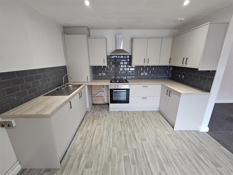 Wellington Street, Kettering - EAID:oscarjamesapi, BID:2