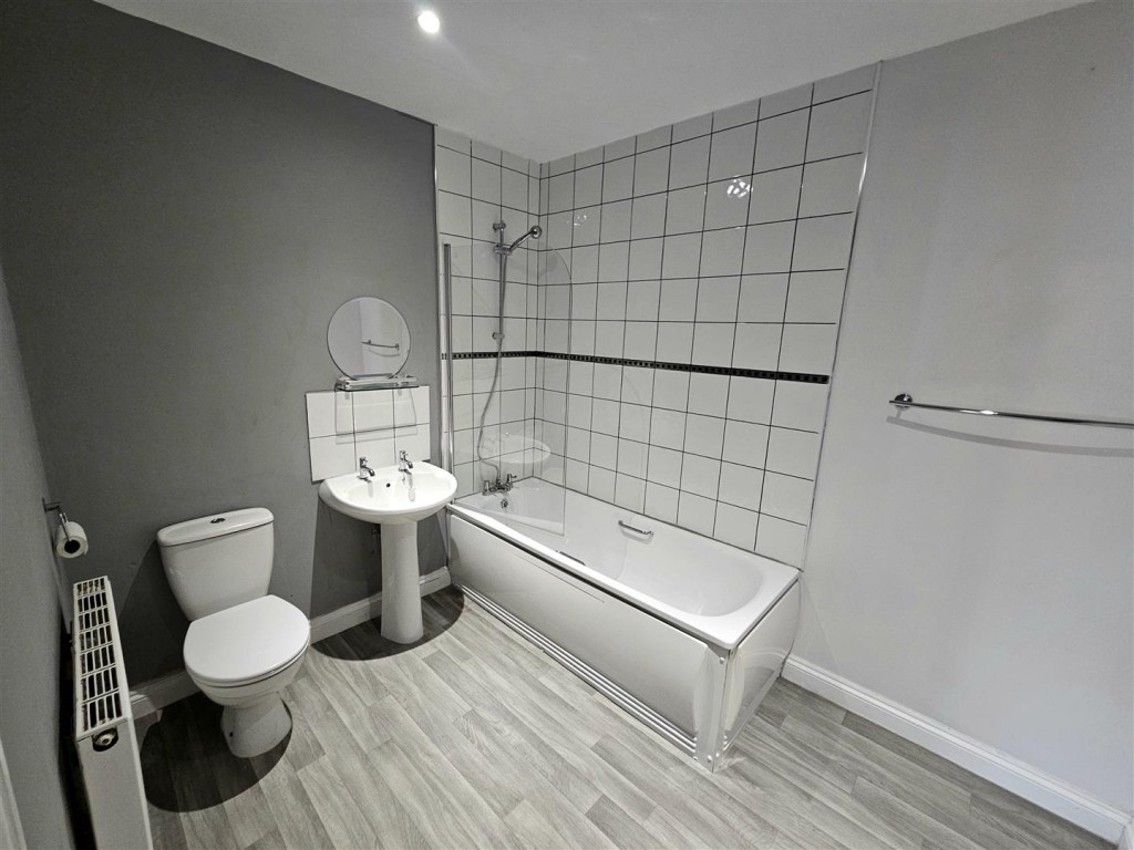 Images for Wellington Street, Kettering EAID:oscarjamesapi BID:2