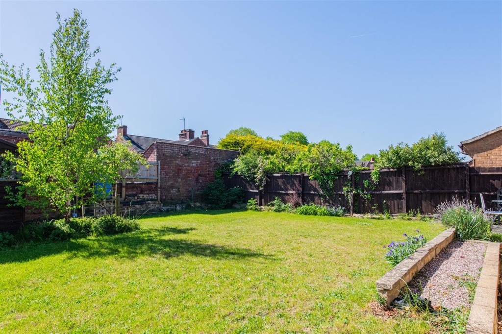 Images for Neale Avenue, Kettering EAID:oscarjamesapi BID:2