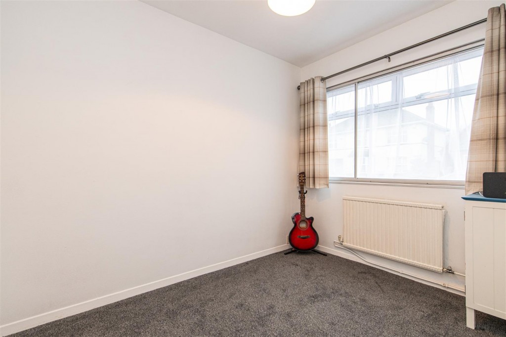 Images for Neale Avenue, Kettering EAID:oscarjamesapi BID:2