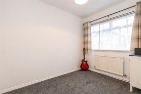 Images for Neale Avenue, Kettering