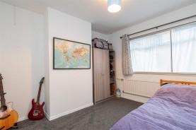 Images for Neale Avenue, Kettering