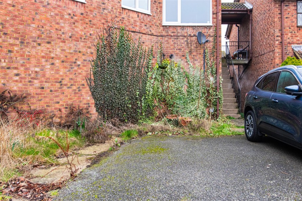 Images for Kennet Close, Wellingborough EAID:oscarjamesapi BID:6