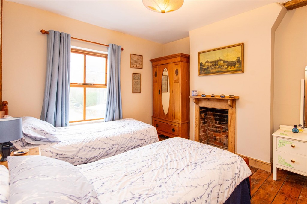 Images for Dolben Square, Finedon EAID:oscarjamesapi BID:3