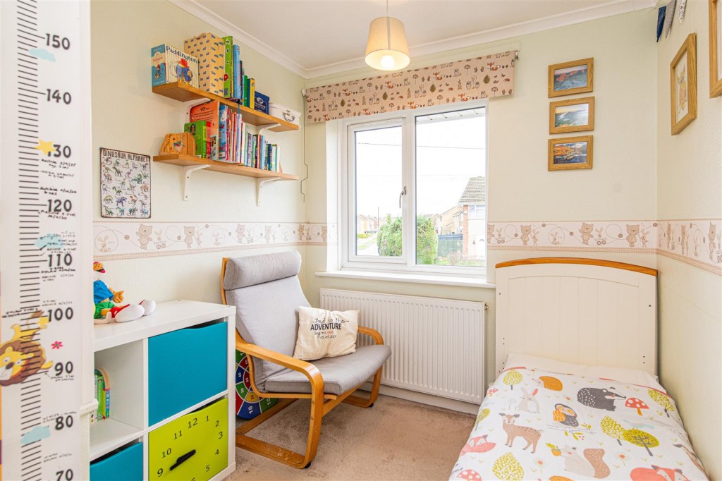 Images for Queensway, Burton Latimer EAID:oscarjamesapi BID:3