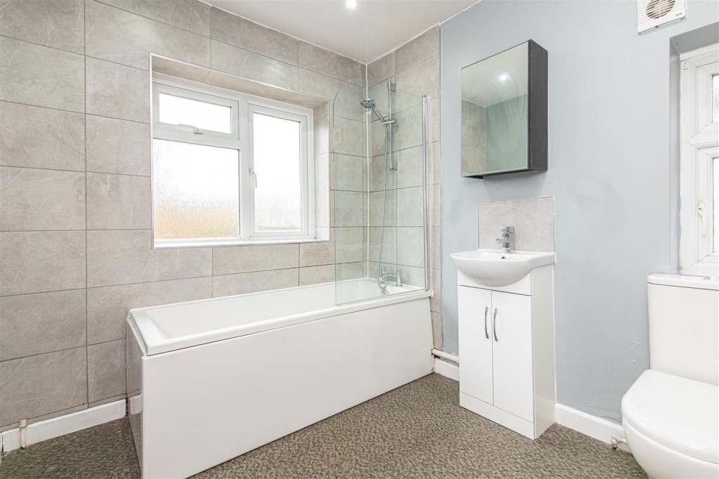 Images for Gloucester Avenue, Northampton EAID:oscarjamesapi BID:1