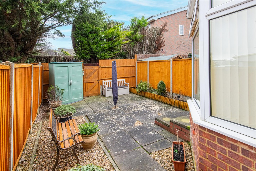 Images for Leicester Close, Kettering EAID:oscarjamesapi BID:2