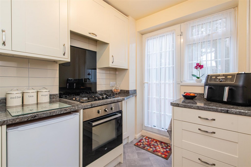 Images for Leicester Close, Kettering EAID:oscarjamesapi BID:2