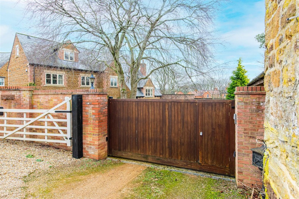 Images for Old Road, Scaldwell EAID:oscarjamesapi BID:5