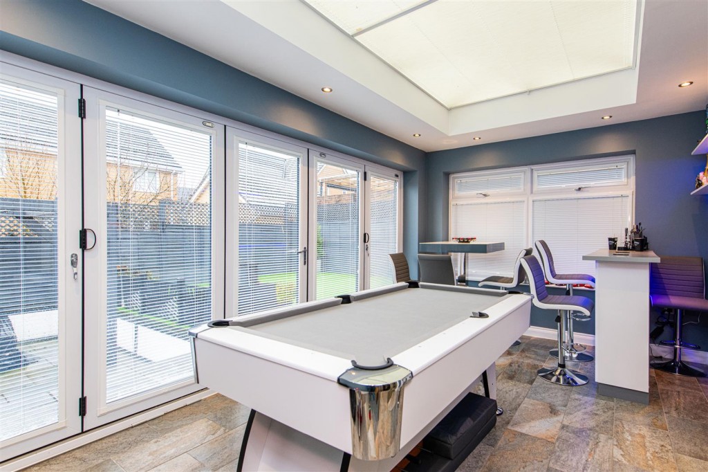 Images for Kempton Close, Corby EAID:oscarjamesapi BID:4