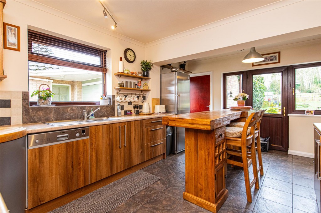 Images for Isham Road, Pytchley, Kettering EAID:oscarjamesapi BID:2