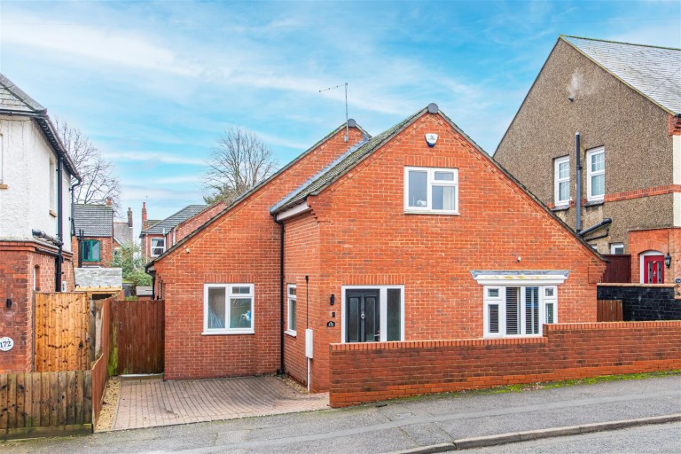 Neale Avenue, Kettering - EAID:oscarjamesapi, BID:2