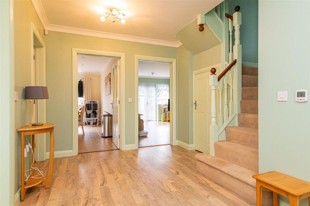 Images for Neale Avenue, Kettering EAID:oscarjamesapi BID:2