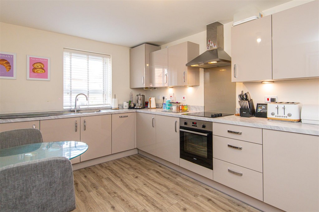 Images for Pinnels Road, Wellingborough EAID:oscarjamesapi BID:6