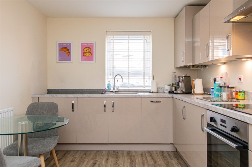 Images for Pinnels Road, Wellingborough EAID:oscarjamesapi BID:6