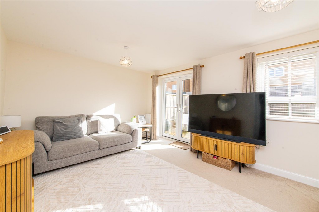 Images for Pinnels Road, Wellingborough EAID:oscarjamesapi BID:6