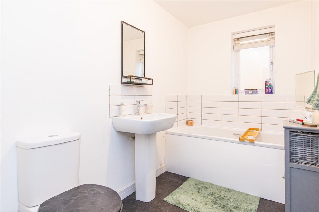 Images for Seawell Road, Weldon, Corby EAID:oscarjamesapi BID:4