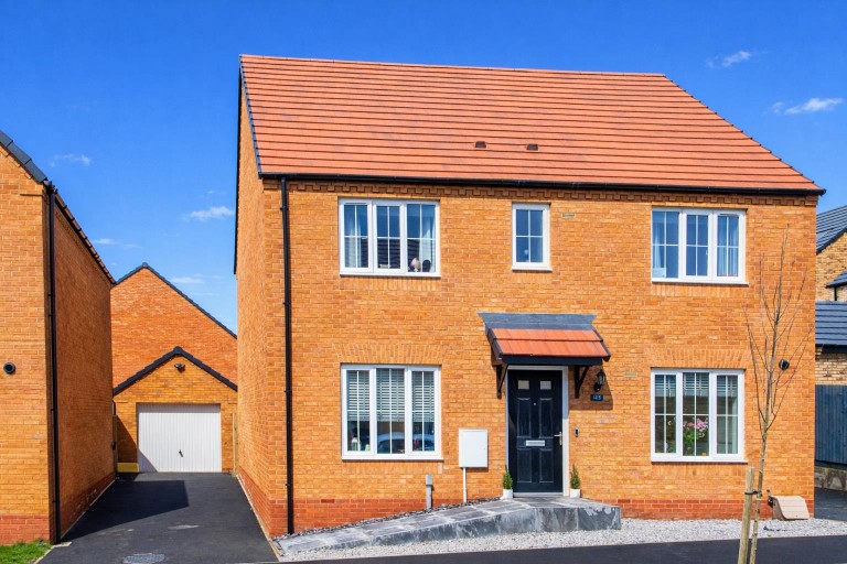 Mistletoe gardens, Weldon - EAID:oscarjamesapi, BID:4