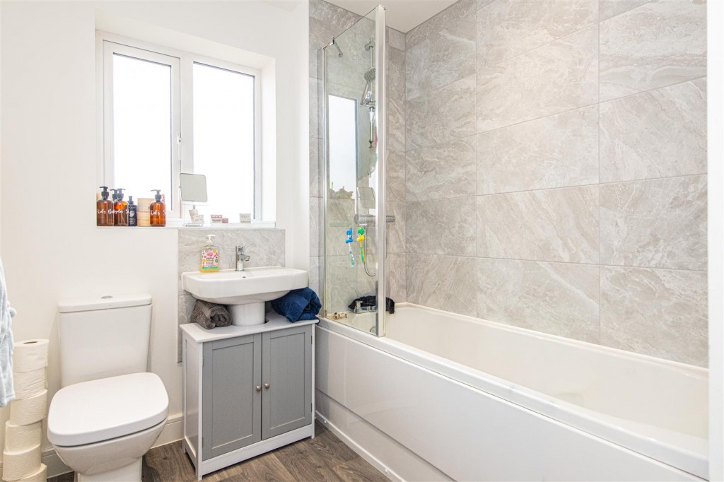 Images for Mistletoe gardens, Weldon EAID:oscarjamesapi BID:4