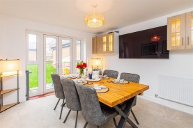 Images for Mistletoe gardens, Weldon