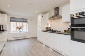 Images for Mistletoe gardens, Weldon