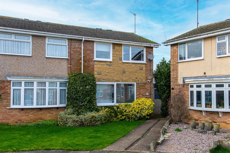 Langley Court, Burton Latimer - EAID:oscarjamesapi, BID:3