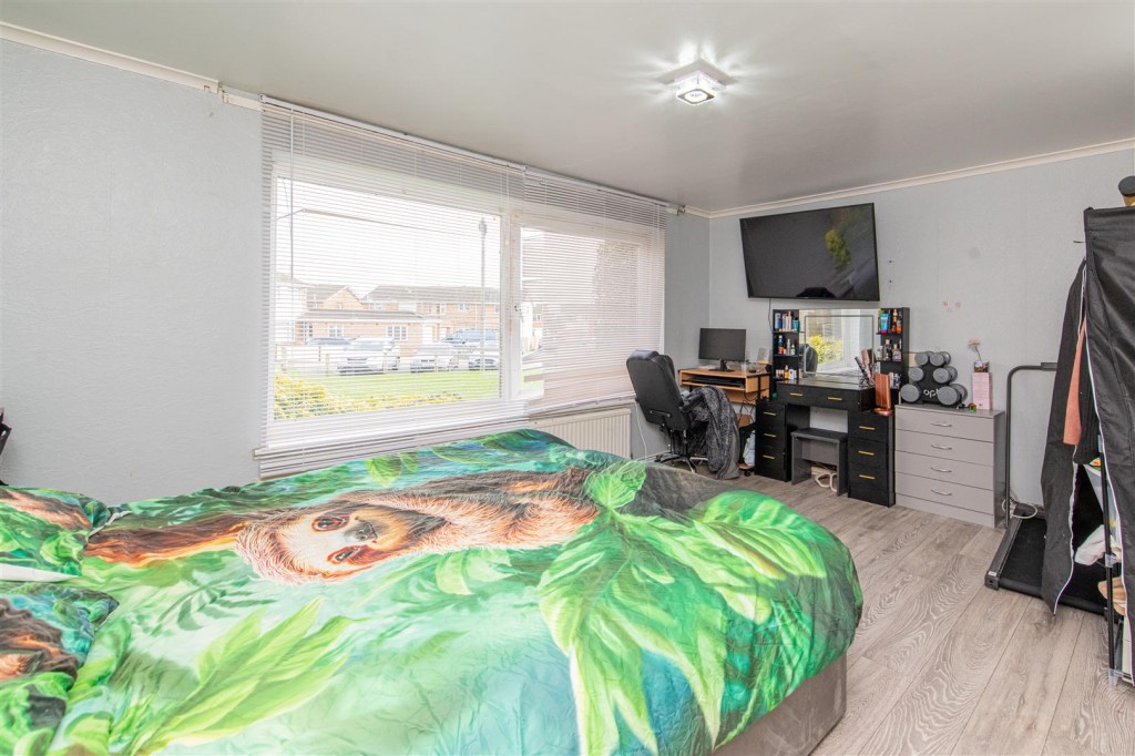 Images for Langley Court, Burton Latimer EAID:oscarjamesapi BID:3