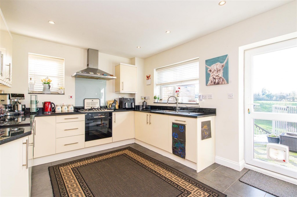 Images for Lawson Court, Cottingham, Market Harborough EAID:oscarjamesapi BID:4