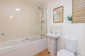 Images for Hunts Field Drive, Gretton, Corby