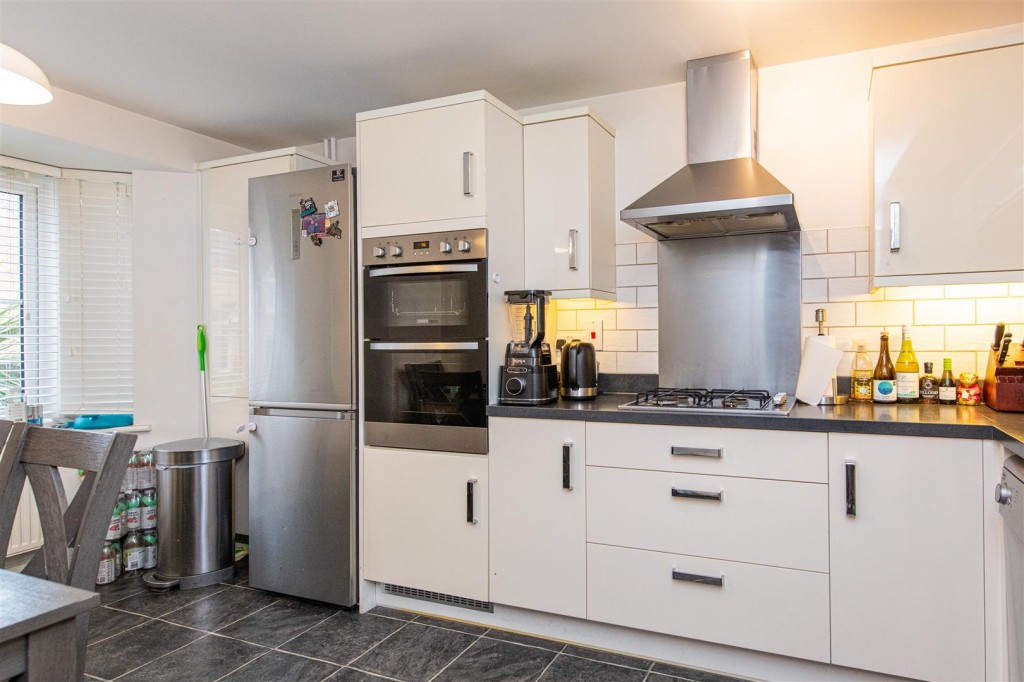 Images for Roman Road, Little Stanion, Corby EAID:oscarjamesapi BID:4