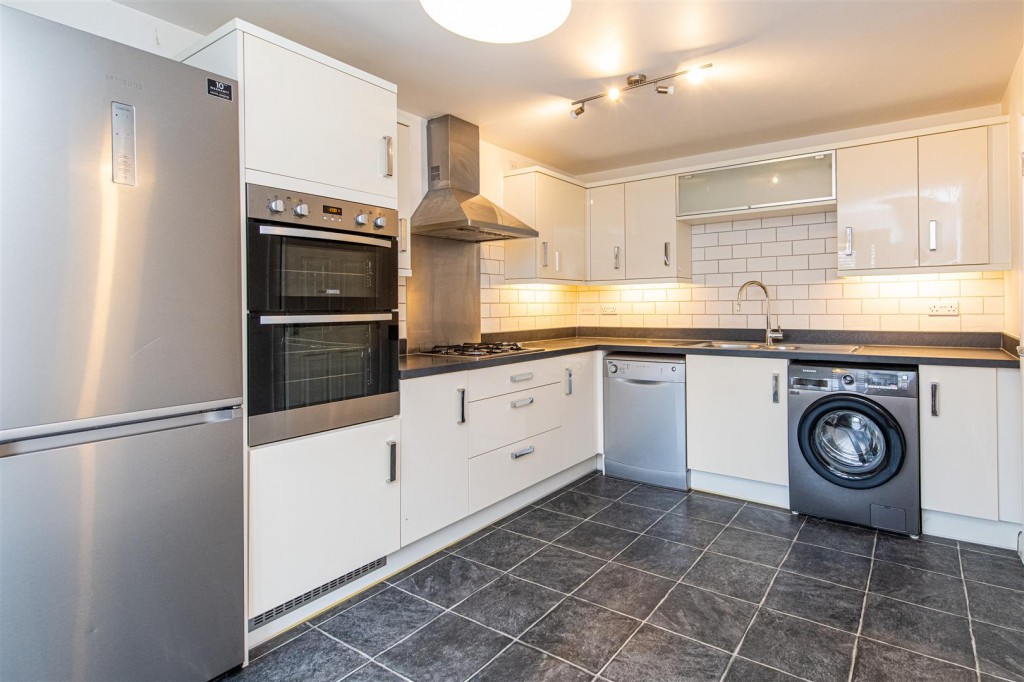 Images for Roman Road, Little Stanion, Corby EAID:oscarjamesapi BID:4