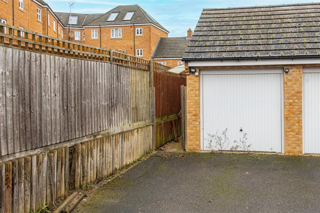 Images for Roman Road, Little Stanion, Corby EAID:oscarjamesapi BID:4