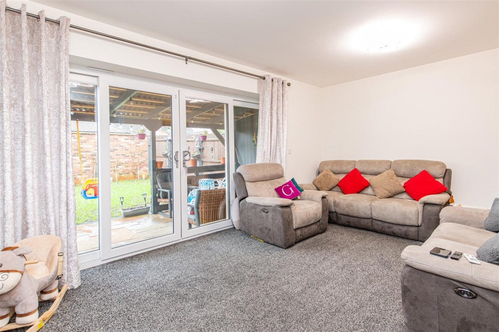 Images for Ferndale Close, Finedon EAID:oscarjamesapi BID:3