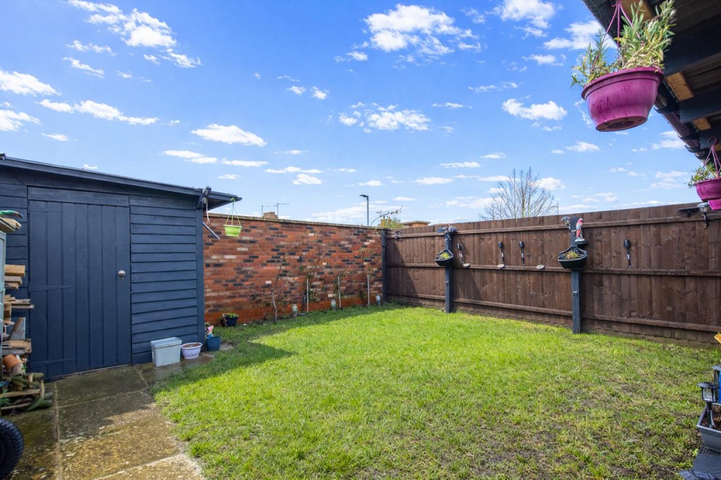 Images for Ferndale Close, Finedon EAID:oscarjamesapi BID:3