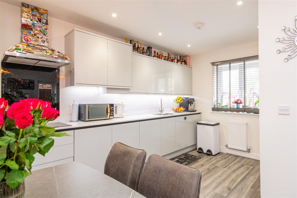 Images for Ferndale Close, Finedon EAID:oscarjamesapi BID:3