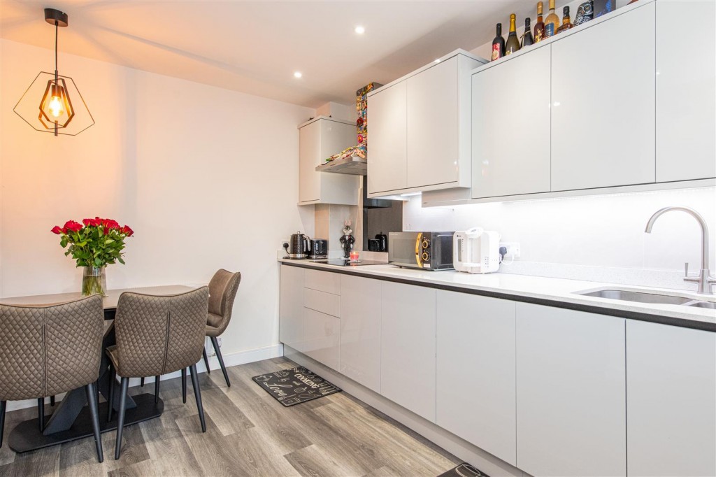 Images for Ferndale Close, Finedon EAID:oscarjamesapi BID:3