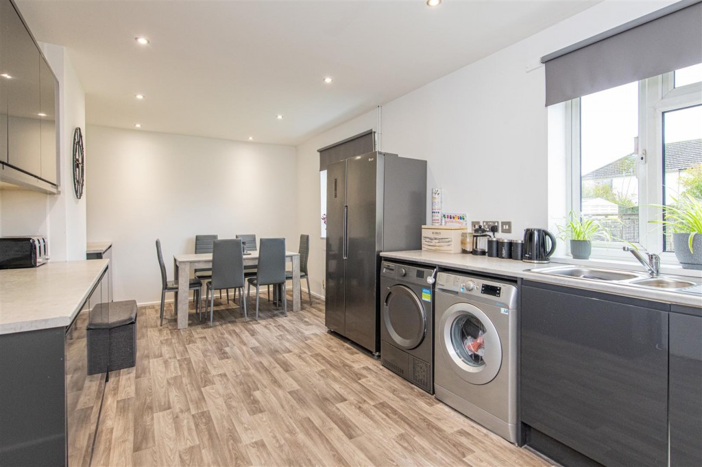 Images for Dryden Way, Corby EAID:oscarjamesapi BID:4