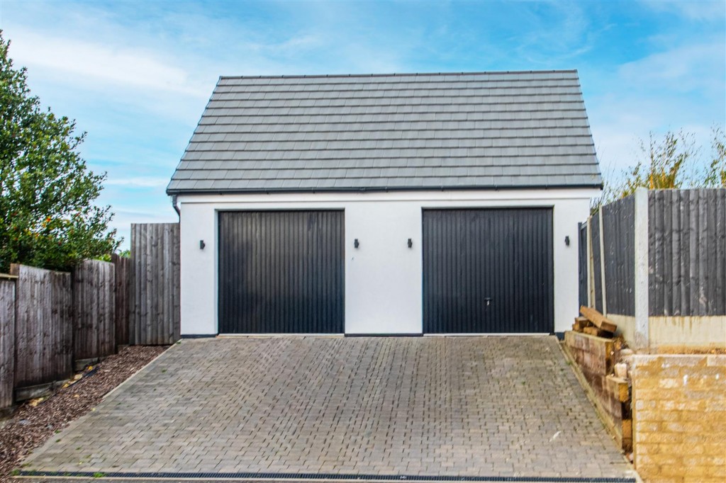 Images for Grange Road, Stanion, Kettering EAID:oscarjamesapi BID:4