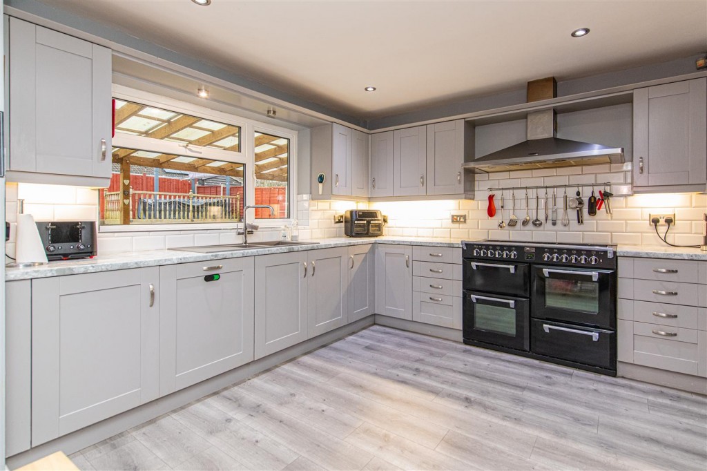 Images for Sherwood Avenue, Northampton EAID:oscarjamesapi BID:1