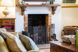 Images for White Swan, High Street, Welford