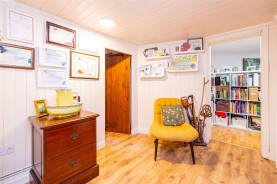 Images for White Swan, High Street, Welford