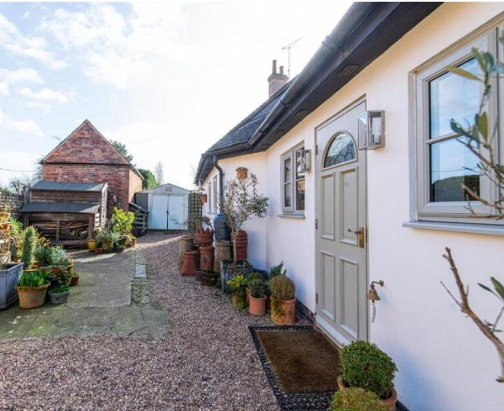 Images for White Swan, High Street, Welford EAID:oscarjamesapi BID:5