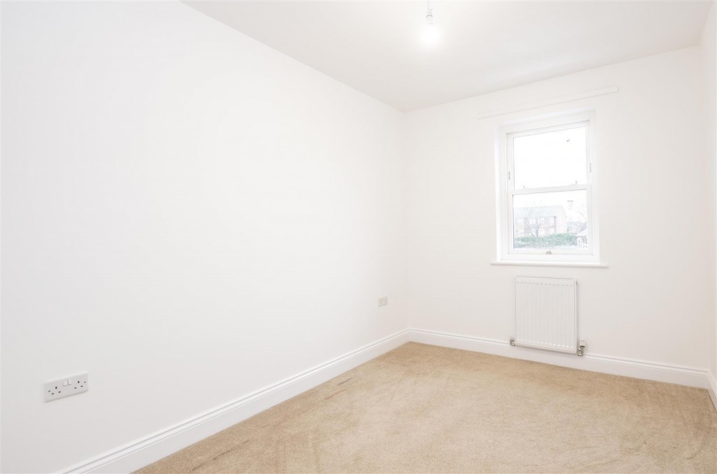 Images for High Street, Burton Latimer EAID:oscarjamesapi BID:2