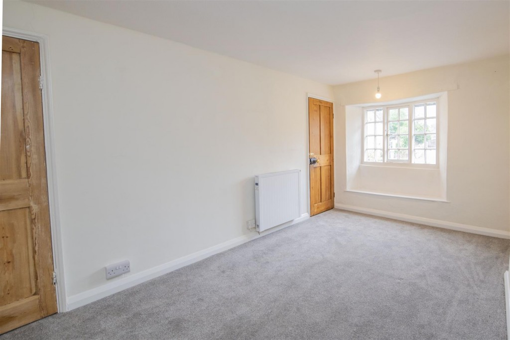 Images for Queen Street, Geddington EAID:oscarjamesapi BID:2