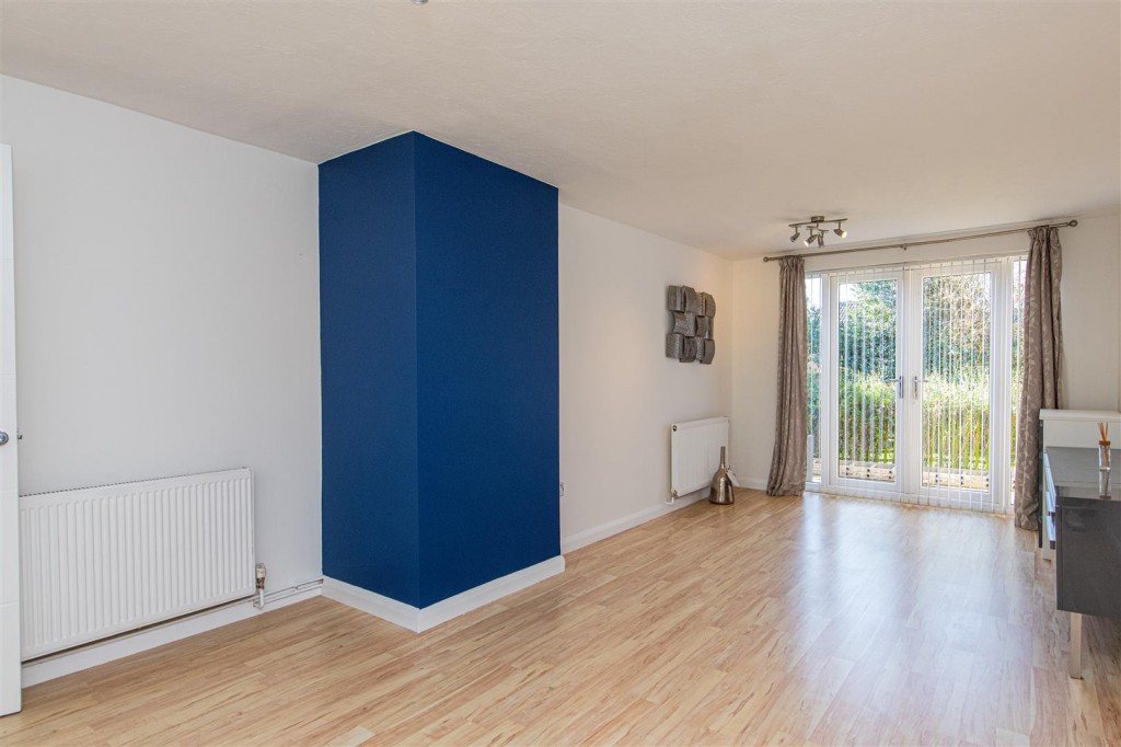 Images for Rockingham Road, Kettering EAID:oscarjamesapi BID:2