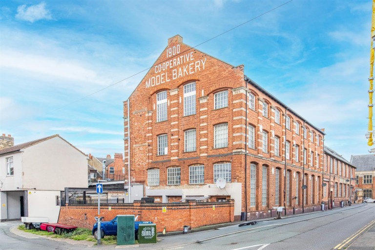 Regent Street, Kettering - EAID:oscarjamesapi, BID:2